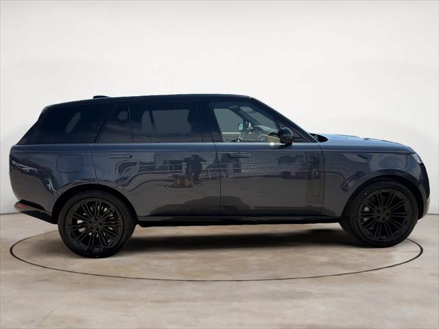 2026 Land Rover Range Rover P530 SE 7 Seat