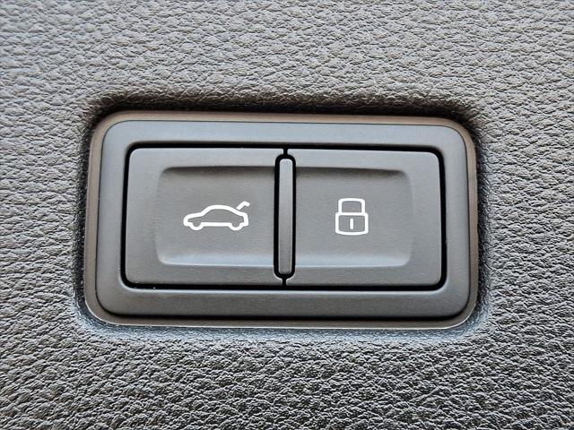 2023 Audi Q8 Premium Plus 55 TFSI quattro Tiptronic