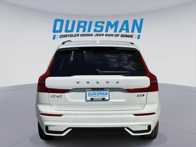 2024 Volvo XC60 B5 Plus Dark Theme 2024 Volvo XC60 B5 Plus Dark Theme