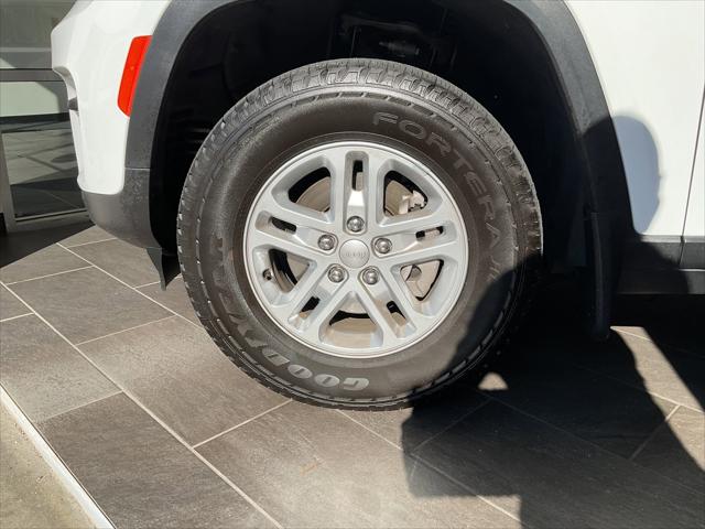 2025 Jeep Grand Cherokee Laredo 4x4