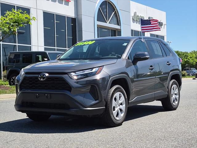 2023 Toyota RAV4 LE