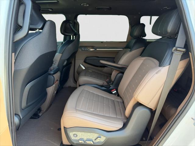2024 Kia EV9 Land