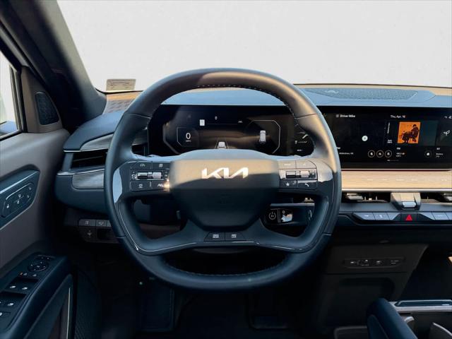 2024 Kia EV9 Land