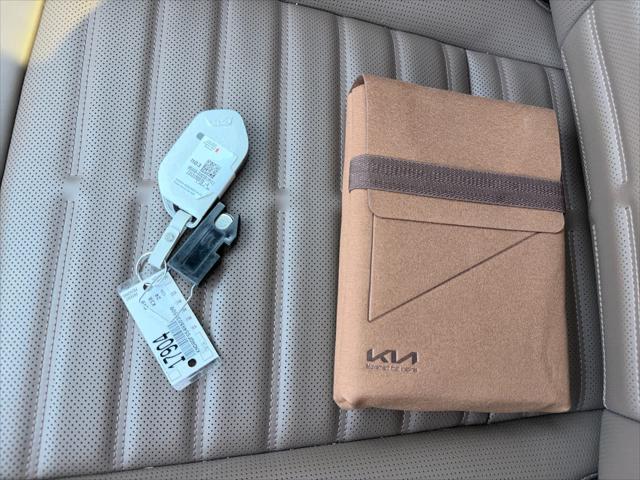 2024 Kia EV9 Land