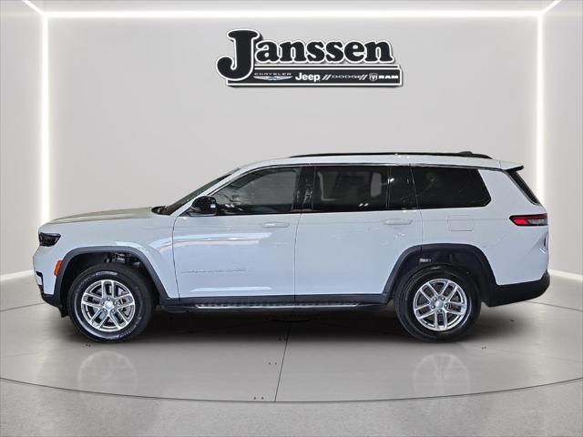 2024 Jeep Grand Cherokee L Laredo 4x4