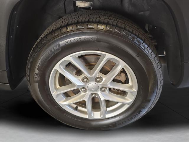 2024 Jeep Grand Cherokee L Laredo 4x4