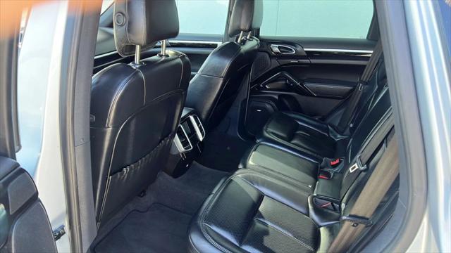 2016 Porsche Cayenne Sport Utility 4D