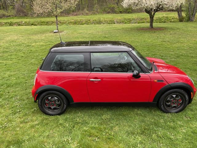 2005 MINI Cooper 2dr Cpe