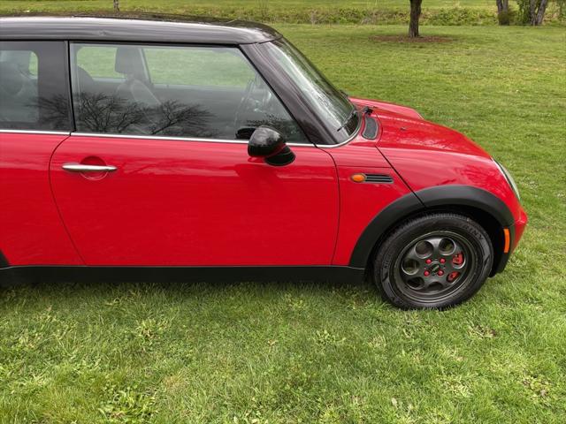 2005 MINI Cooper 2dr Cpe