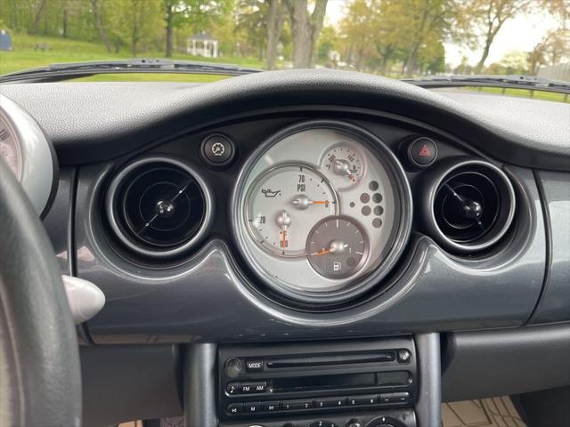 2005 MINI Cooper 2dr Cpe