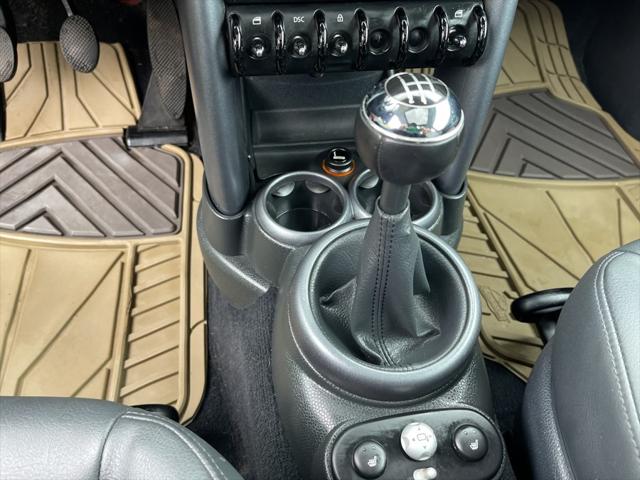 2005 MINI Cooper 2dr Cpe