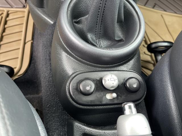 2005 MINI Cooper 2dr Cpe