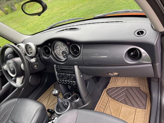 2005 MINI Cooper 2dr Cpe