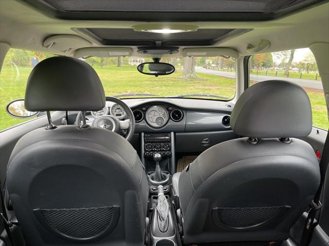 2005 MINI Cooper 2dr Cpe
