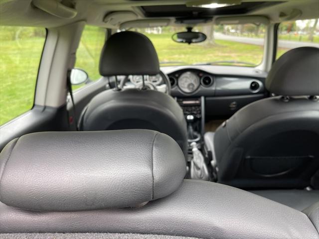 2005 MINI Cooper 2dr Cpe