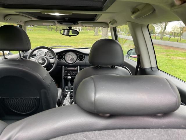 2005 MINI Cooper 2dr Cpe