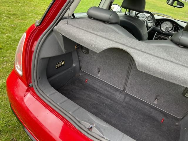 2005 MINI Cooper 2dr Cpe
