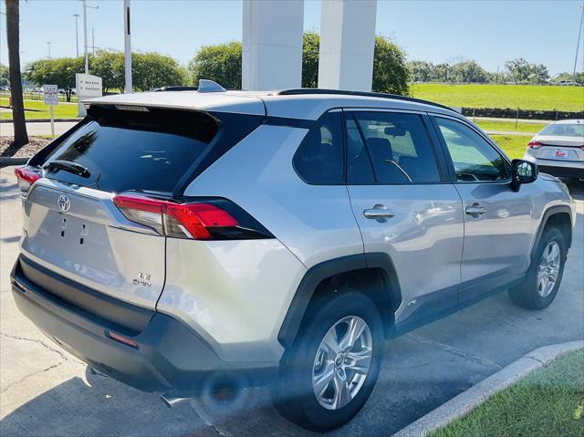 2025 Toyota RAV4 Hybrid LE