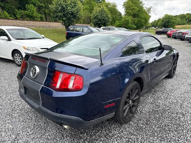 2011 Ford Mustang 2dr Cpe V6