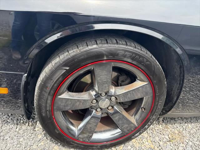 2012 Dodge Challenger SXT