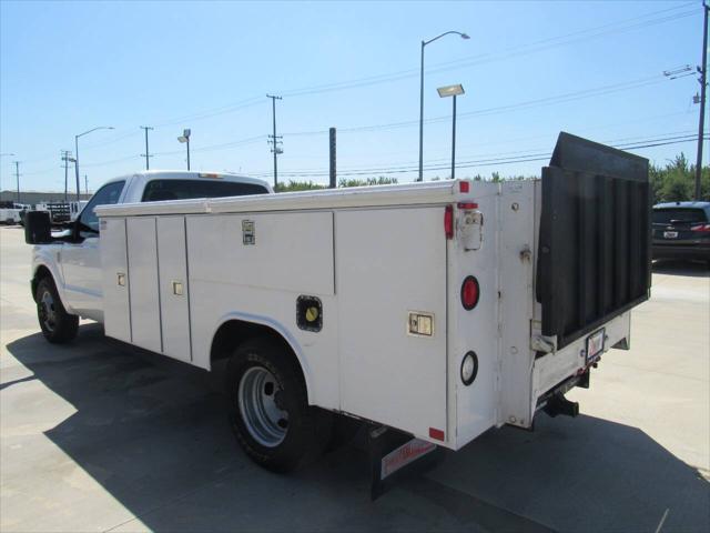 2014 Ford F-350 XL 4x2 2dr Regular Cab 165 in. WB DRW Chassis