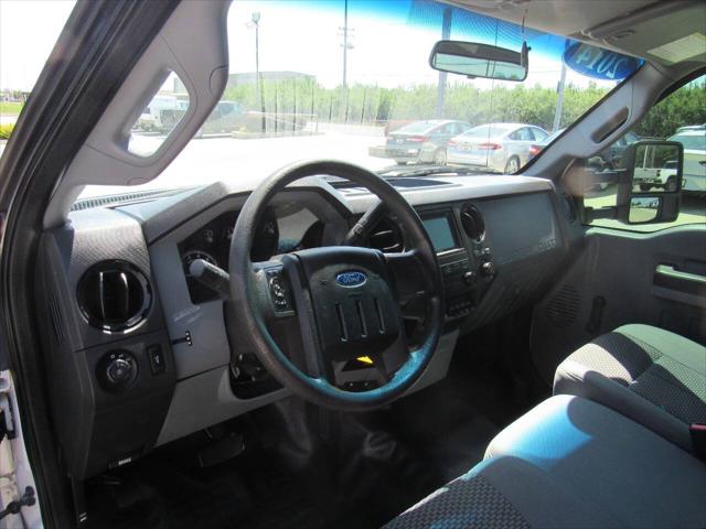 2014 Ford F-350 XL 4x2 2dr Regular Cab 165 in. WB DRW Chassis