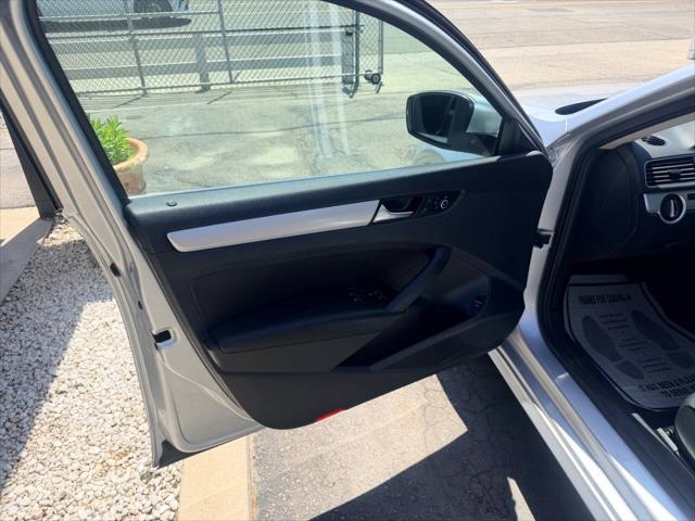 2013 Volkswagen Passat 2.5L SE