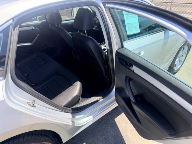 2013 Volkswagen Passat 2.5L SE