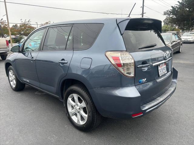 2014 Toyota RAV4 EV Base 4dr SUV