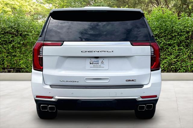 2025 GMC Yukon 4WD Denali