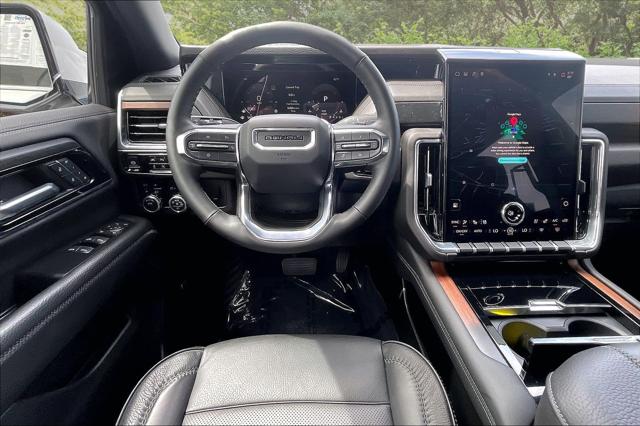 2025 GMC Yukon 4WD Denali