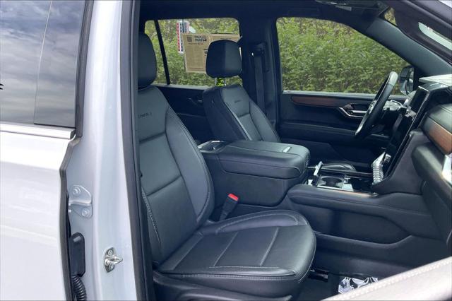 2025 GMC Yukon 4WD Denali
