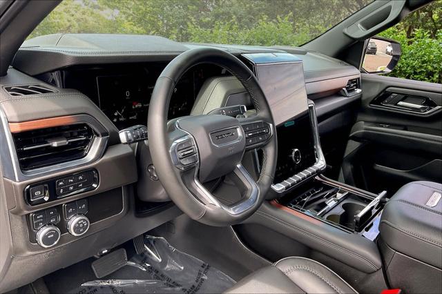 2025 GMC Yukon 4WD Denali