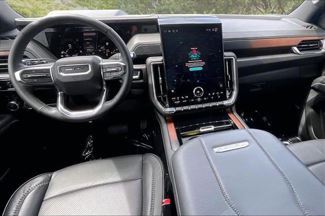 2025 GMC Yukon 4WD Denali