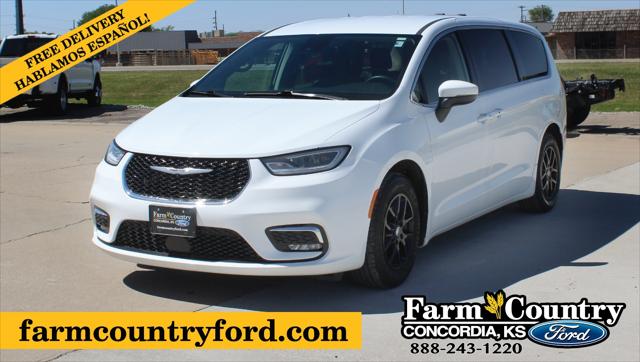 2023 Chrysler Pacifica Touring L for sale in Concordia, KS