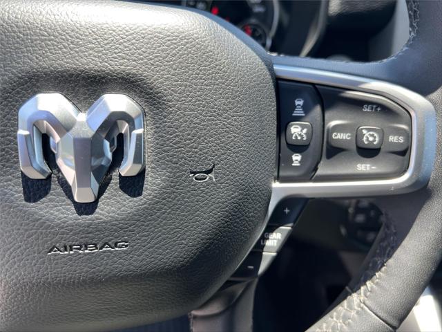2025 Ram 1500 Big Horn Crew Cab 4x4 5'7" Box