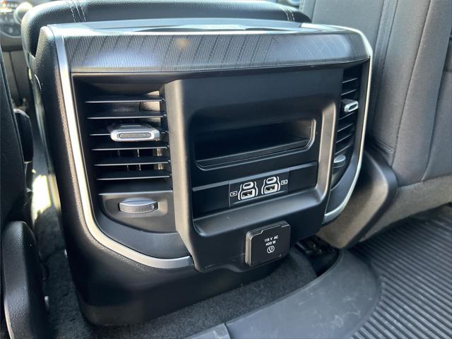 2025 Ram 1500 Big Horn Crew Cab 4x4 5'7" Box