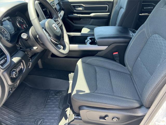 2025 Ram 1500 Big Horn Crew Cab 4x4 5'7" Box