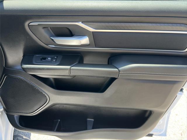 2025 Ram 1500 Big Horn Crew Cab 4x4 5'7" Box