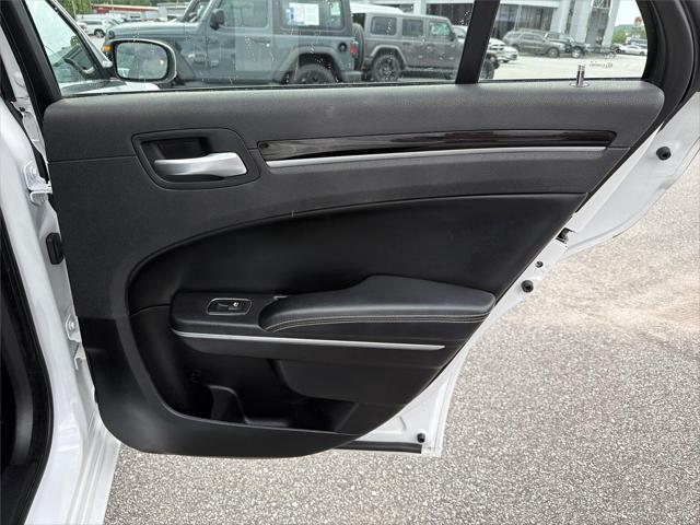 2021 Chrysler 300 300S