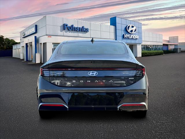2026 Hyundai Sonata Hybrid SEL