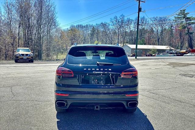 2017 Porsche Cayenne Platinum Edition AWD 4dr SUV