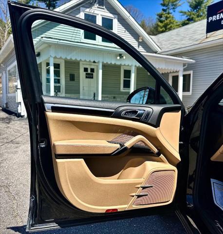 2017 Porsche Cayenne Platinum Edition AWD 4dr SUV