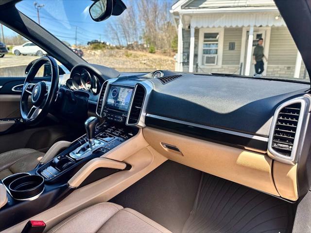 2017 Porsche Cayenne Platinum Edition AWD 4dr SUV