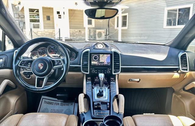 2017 Porsche Cayenne Platinum Edition AWD 4dr SUV