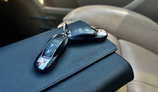 2017 Porsche Cayenne Platinum Edition AWD 4dr SUV