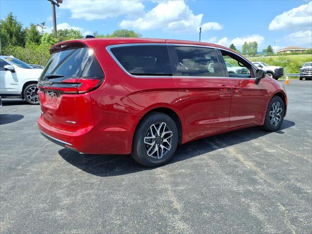 2027 Chrysler Pacifica PACIFICA LIMITED