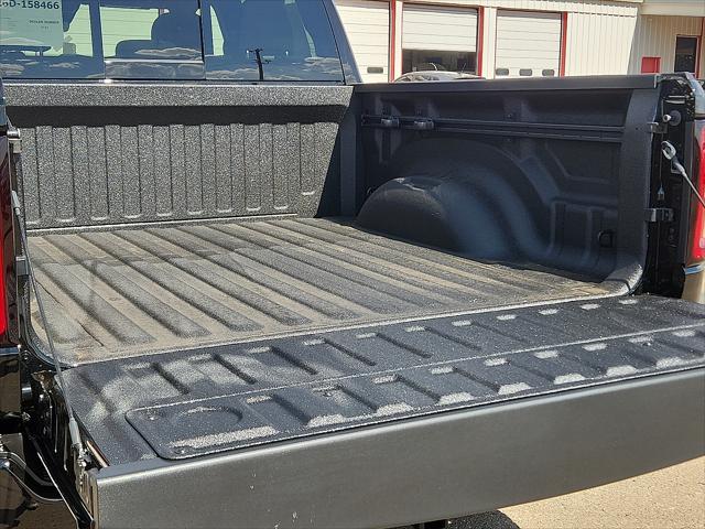 2026 Ram 1500 Express Crew Cab 4x4 5'7" Box