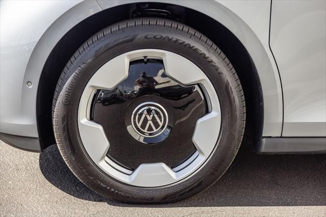 2025 Volkswagen ID. Buzz Pro S Plus with 4MOTION