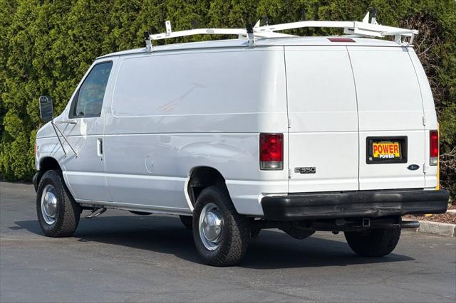 2002 Ford E-350 Super Duty Unknown